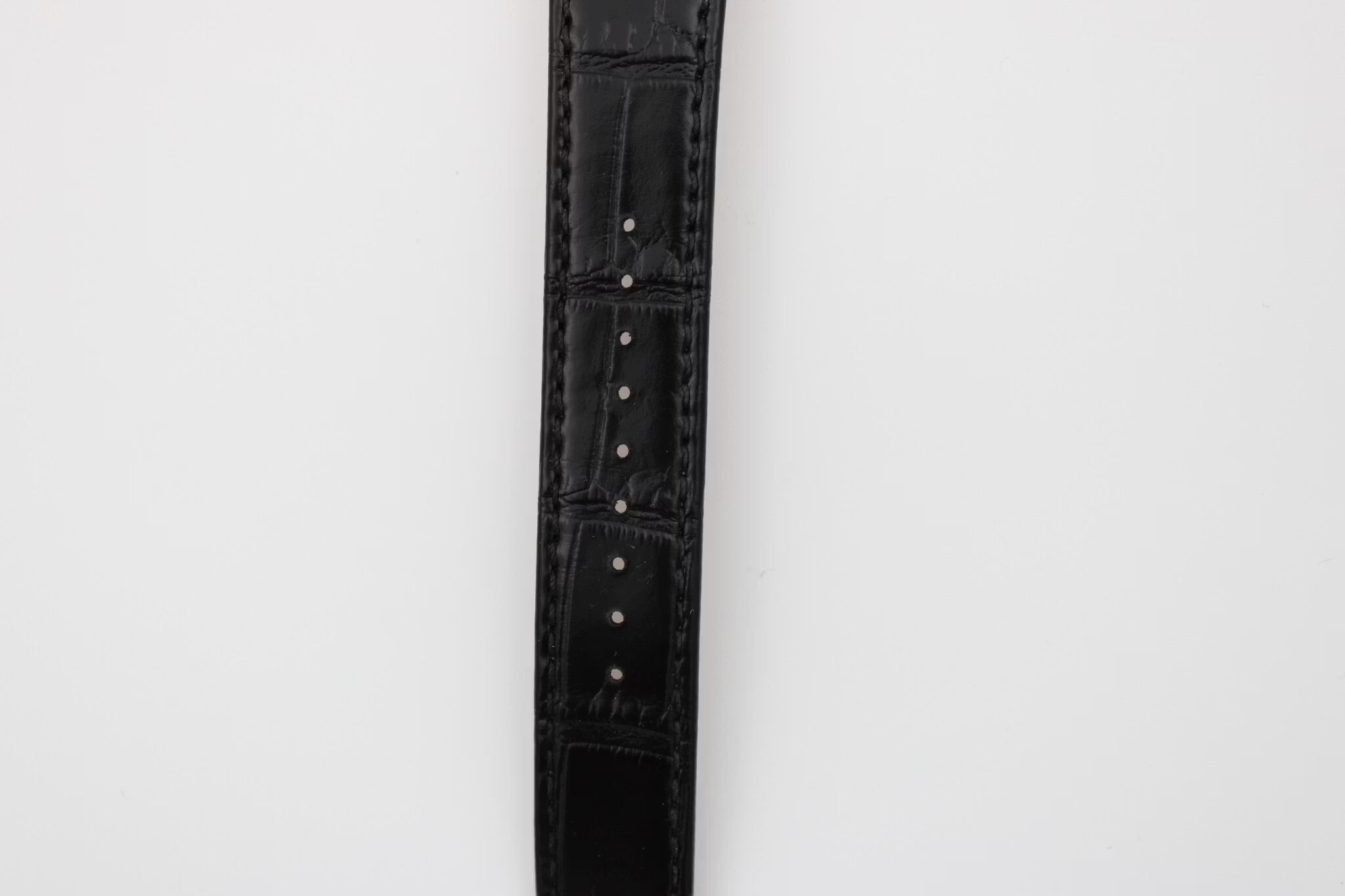 Seiko - 20mm curved Alligator Pattern Leather Strap, Black (4KK6JZ)