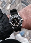 Klassisches NATO-Armband in Schwarz mit silberner Schließe